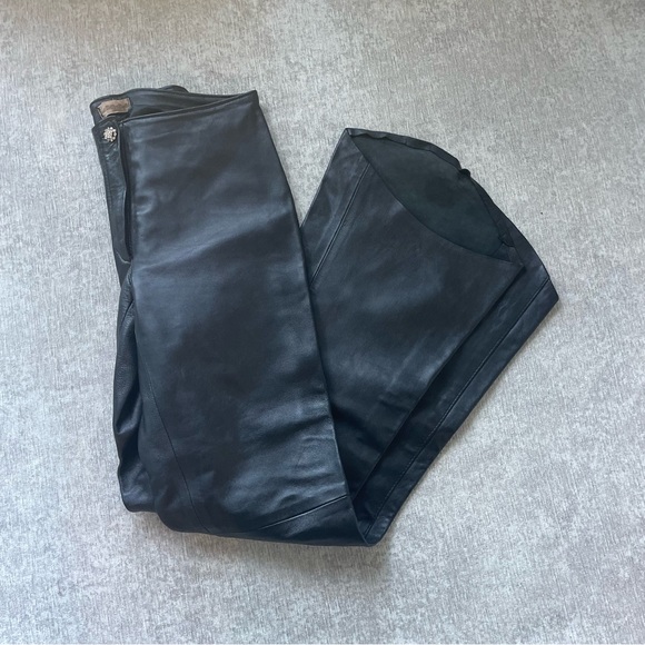 Beautiful Genuine Leather Pants - Picture 2 of 7